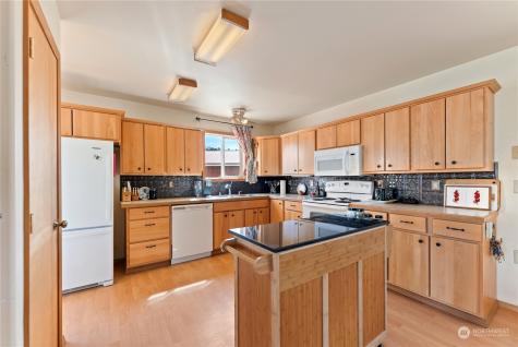106 Knox Road Riverside WA 98849