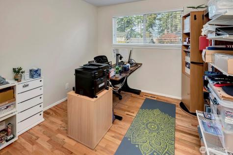 15035 NE 16th Street Bellevue WA 98007