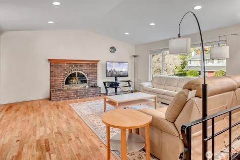 15035 NE 16th Street Bellevue WA 98007