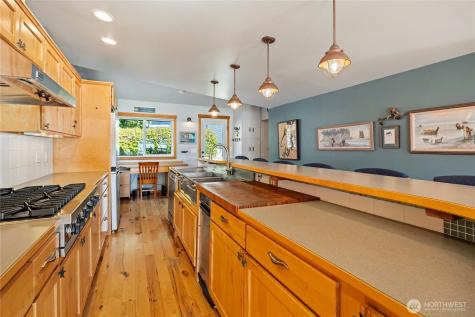 18511 NE North Shore Road Tahuya WA 98588