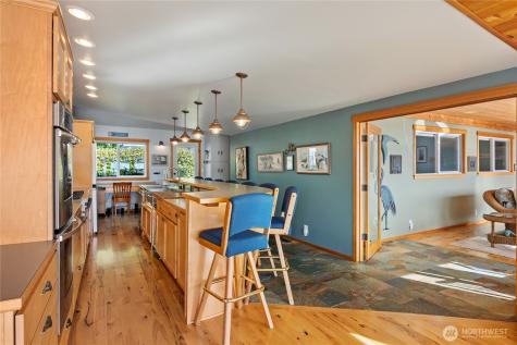 18511 NE North Shore Road Tahuya WA 98588