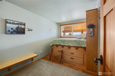 18511 NE North Shore Road Tahuya WA 98588