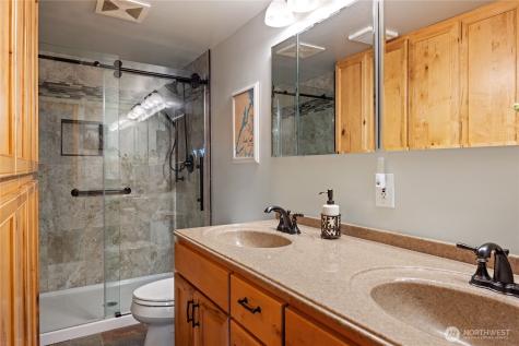 18511 NE North Shore Road Tahuya WA 98588