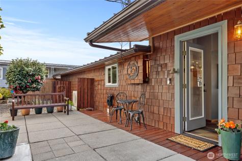 18511 NE North Shore Road Tahuya WA 98588