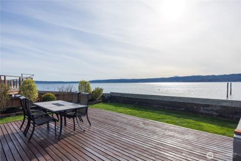 18511 NE North Shore Road Tahuya WA 98588