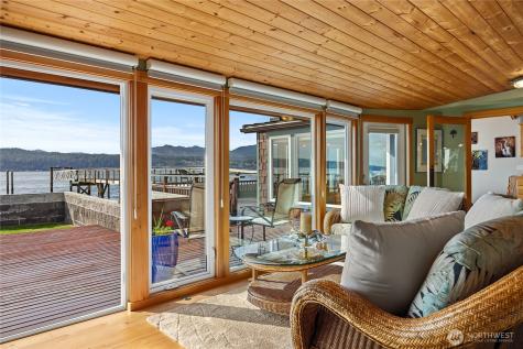18511 NE North Shore Road Tahuya WA 98588