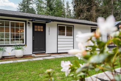 15811 180th Avenue NE Woodinville WA 98072