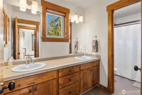 241 Black Nugget Lane Cle Elum WA 98922