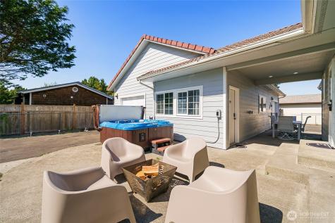 1215 Johnson Street Westport WA 98595