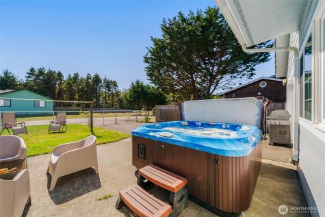 1215 Johnson Street Westport WA 98595