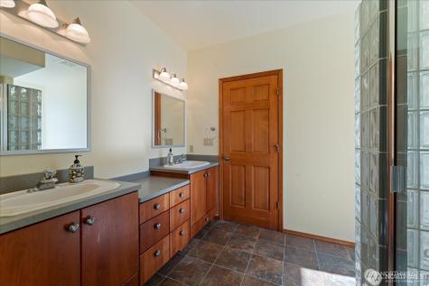 129 Chelan View Drive Manson WA 98831