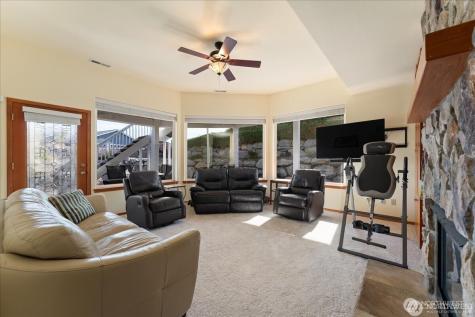 129 Chelan View Drive Manson WA 98831