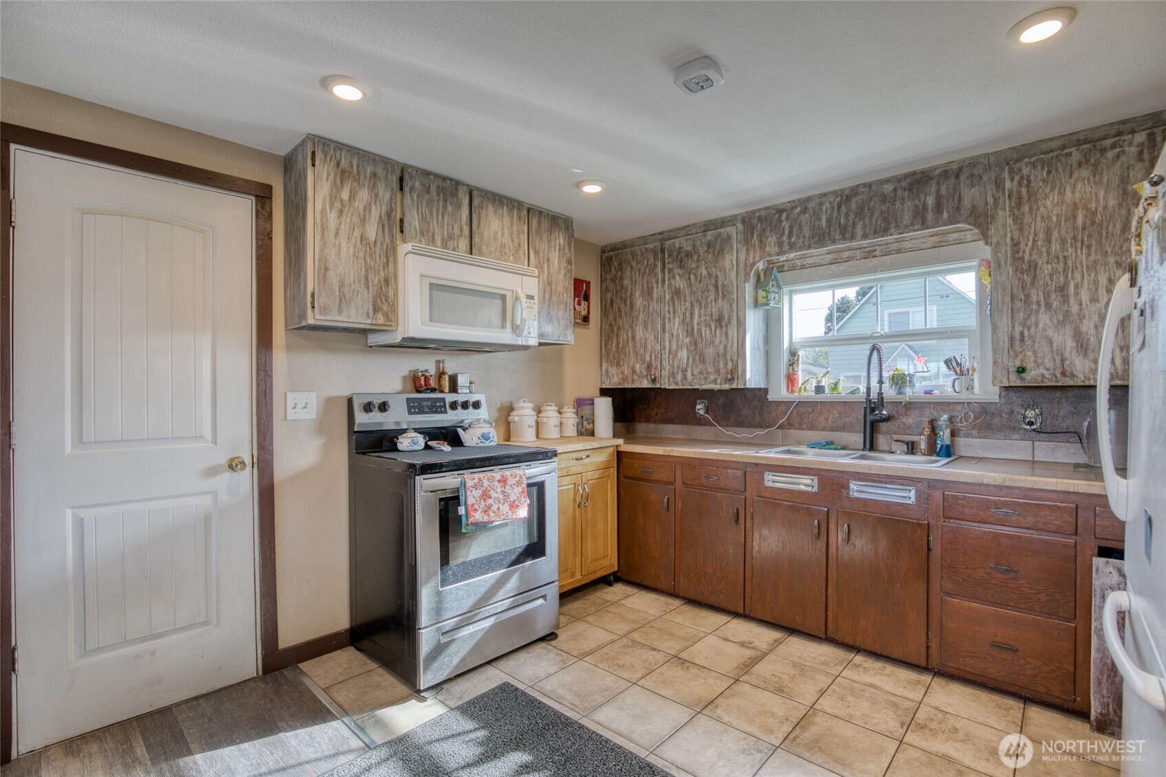 823 W 3rd Street Aberdeen WA 98520