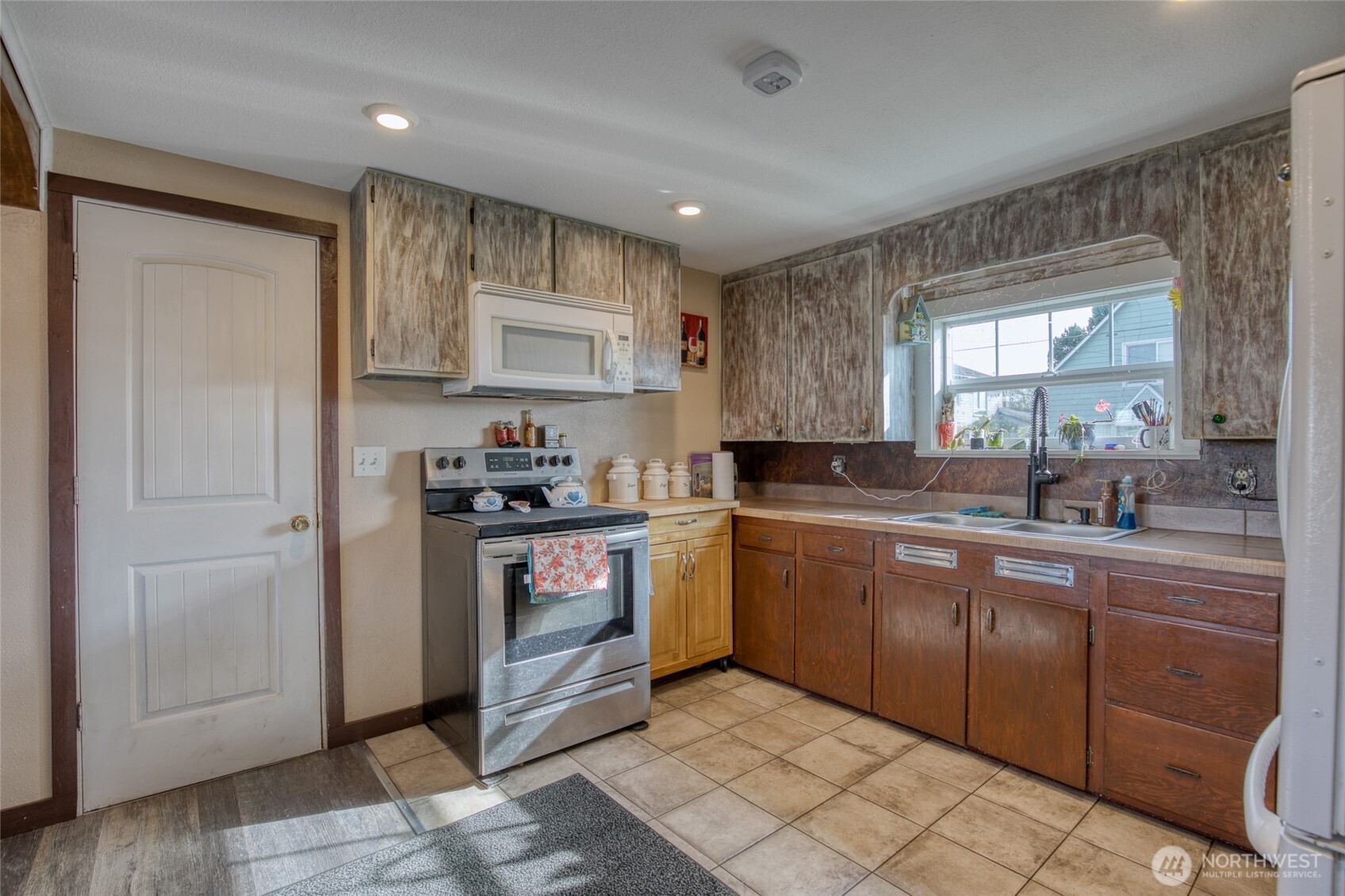 823 W 3rd Street Aberdeen WA 98520