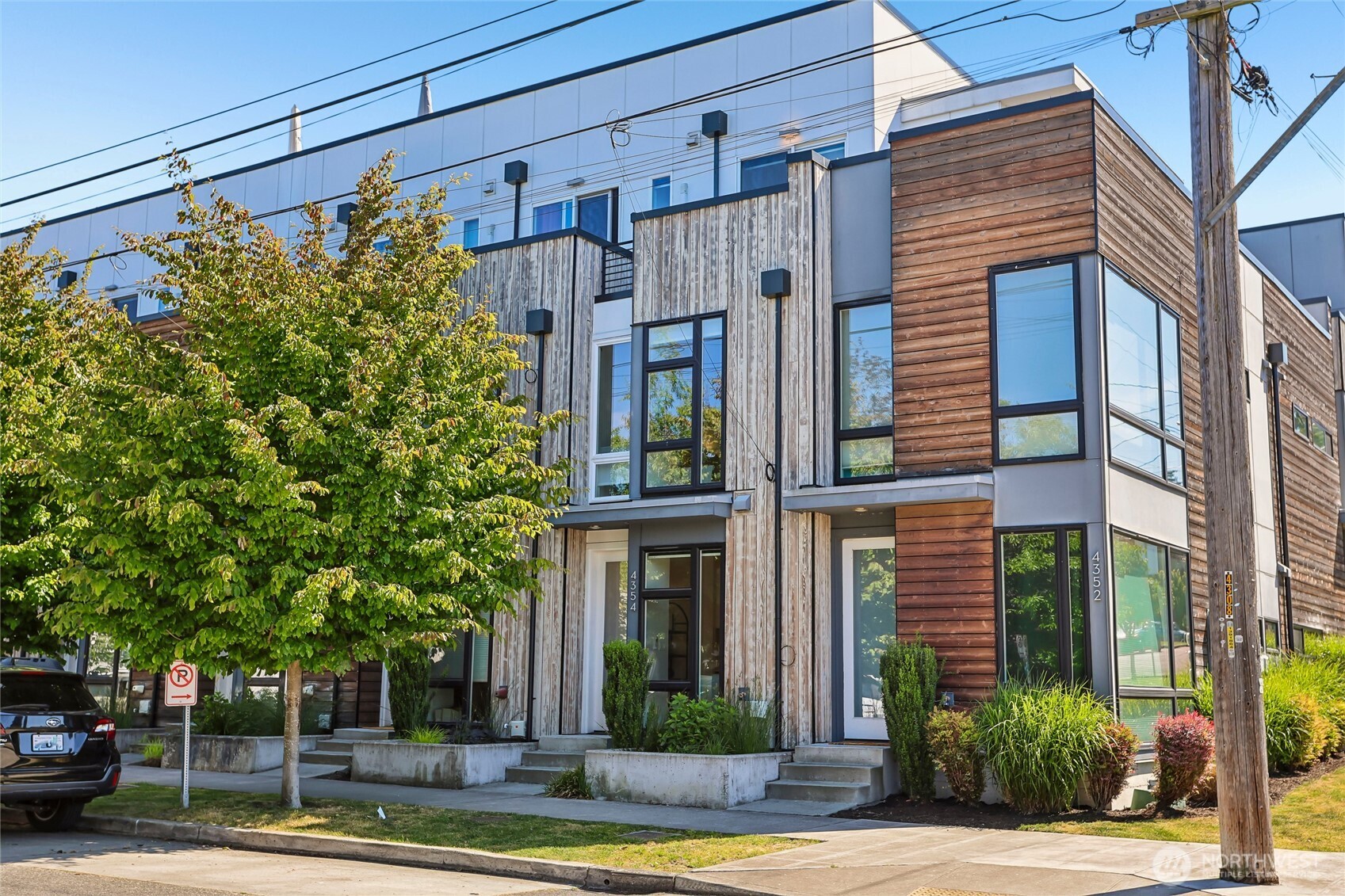 4354 6th Avenue NW Seattle WA 98107