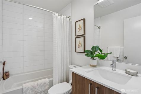 4354 6th Avenue NW Seattle WA 98107