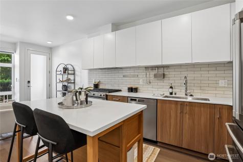 4354 6th Avenue NW Seattle WA 98107