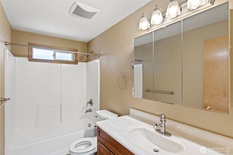 23829 SE 208th Street Maple Valley WA 98038