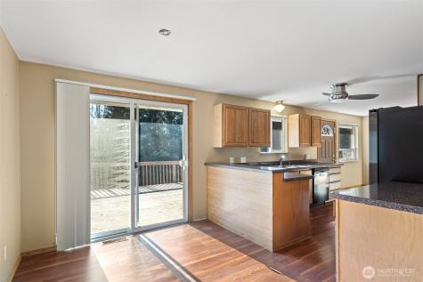 23829 SE 208th Street Maple Valley WA 98038