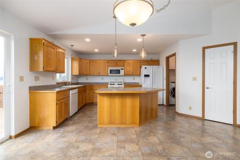 539 Birch Street Oak Harbor WA 98277