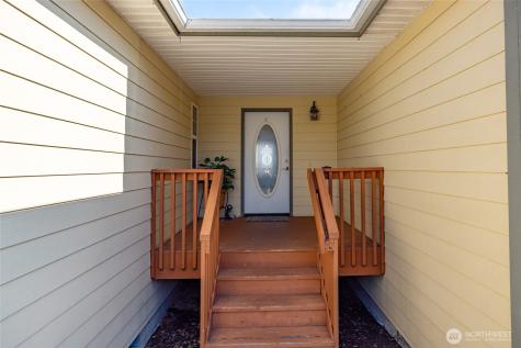 539 Birch Street Oak Harbor WA 98277