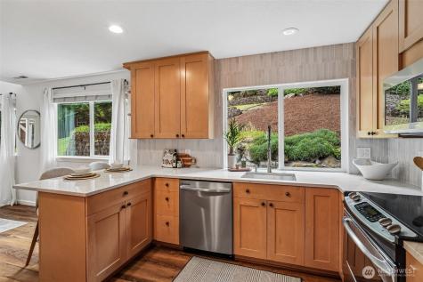 19103 47th Place SE Issaquah WA 98027