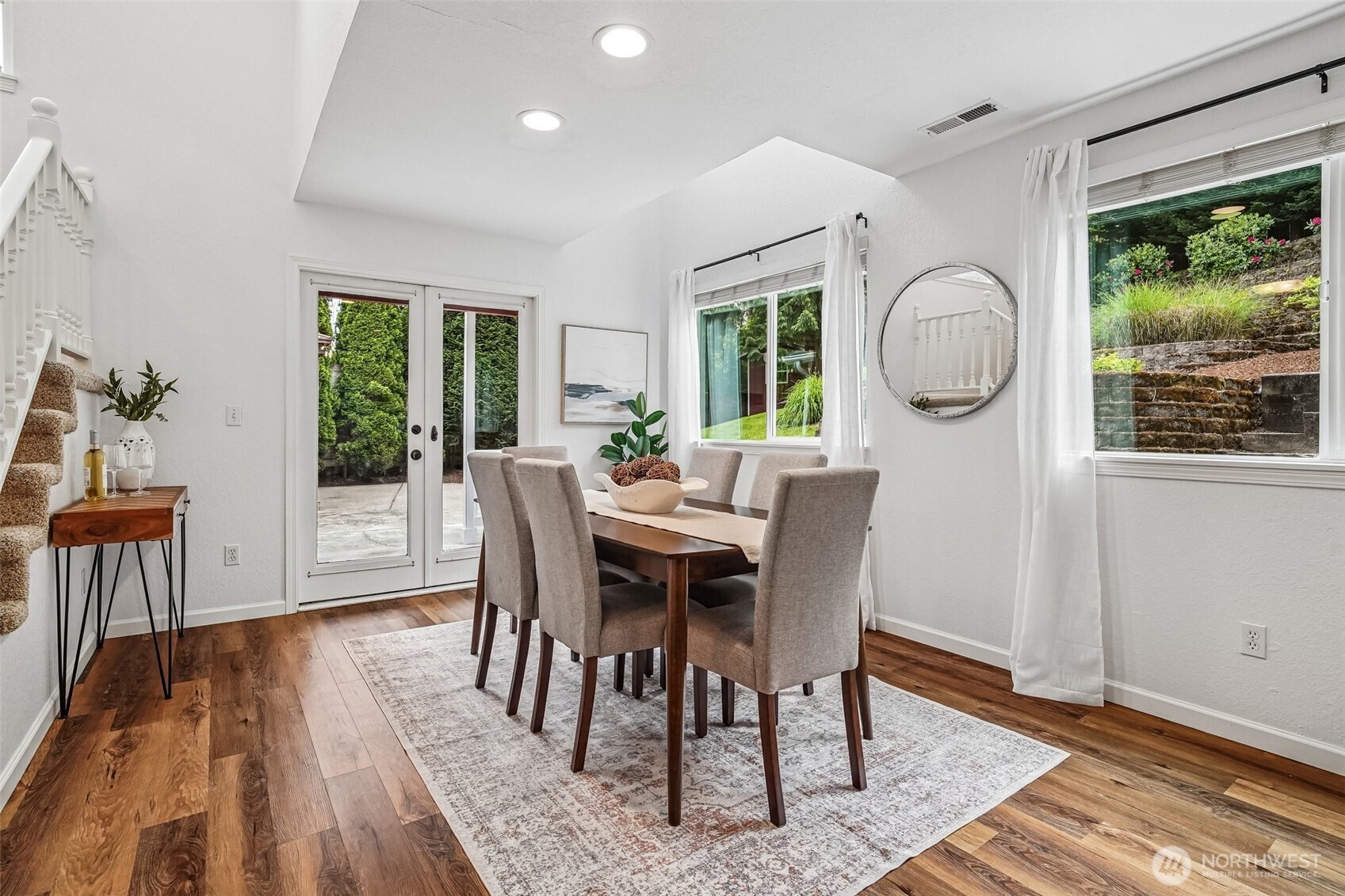 19103 47th Place SE Issaquah WA 98027