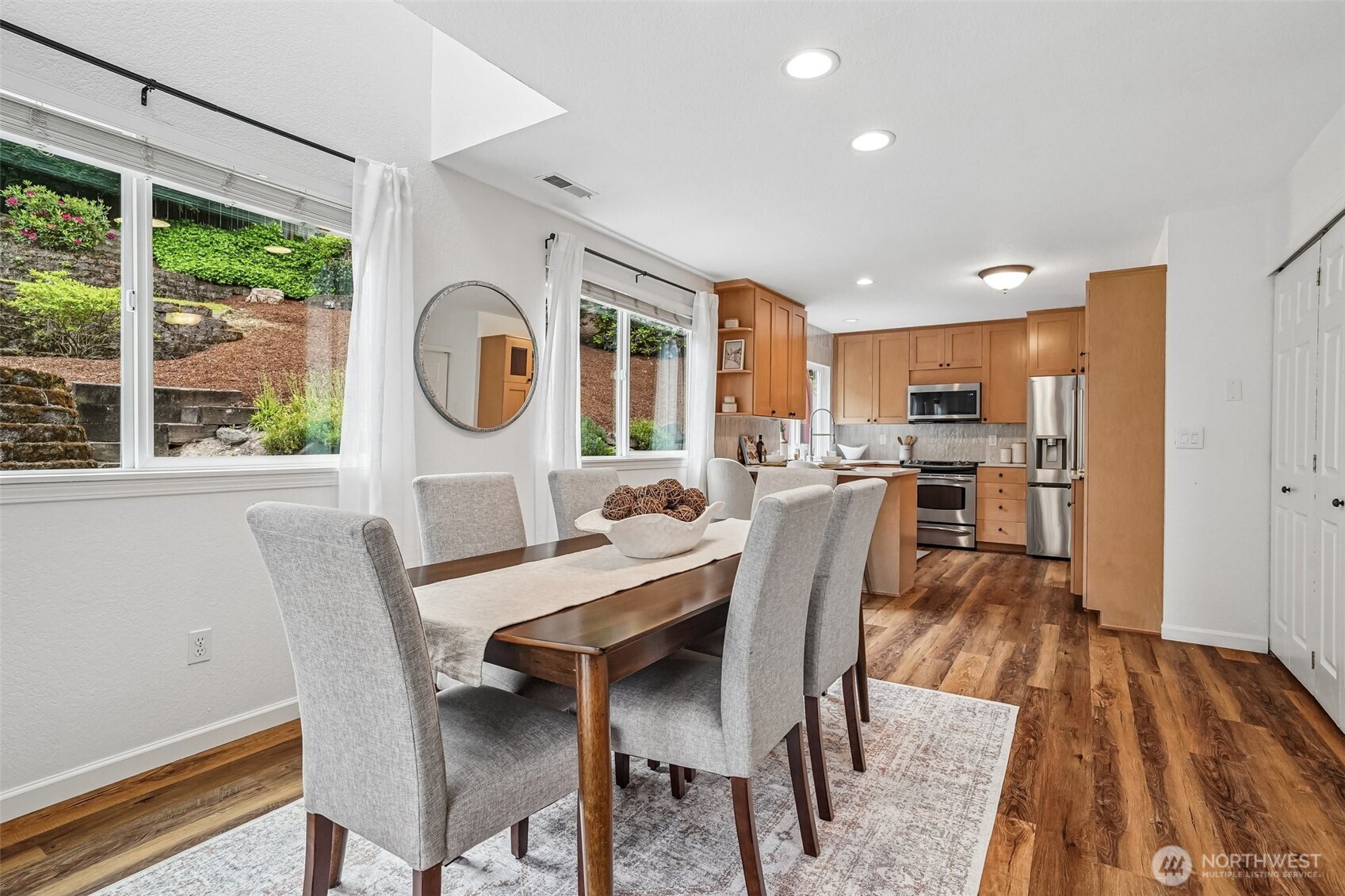 19103 47th Place SE Issaquah WA 98027