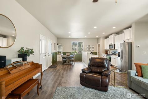 3246 Scotland Alley Mount Vernon WA 98273