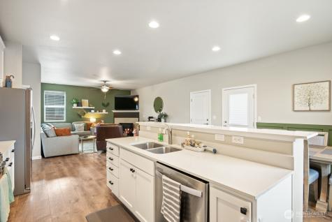 3246 Scotland Alley Mount Vernon WA 98273