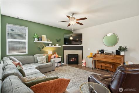 3246 Scotland Alley Mount Vernon WA 98273