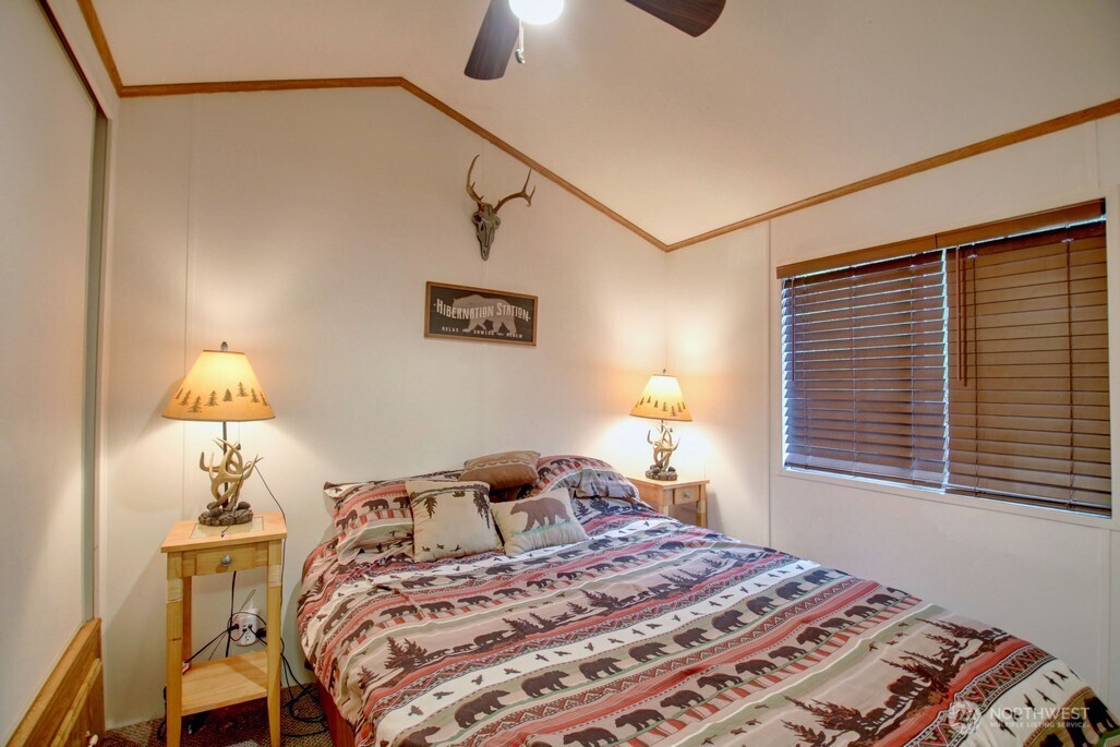 35 Branch Circle Deming WA 98244