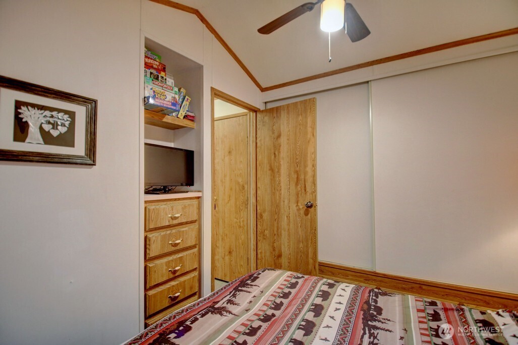 35 Branch Circle Deming WA 98244