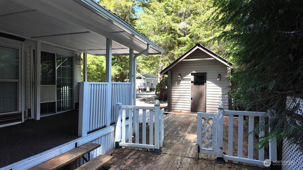 35 Branch Circle Deming WA 98244