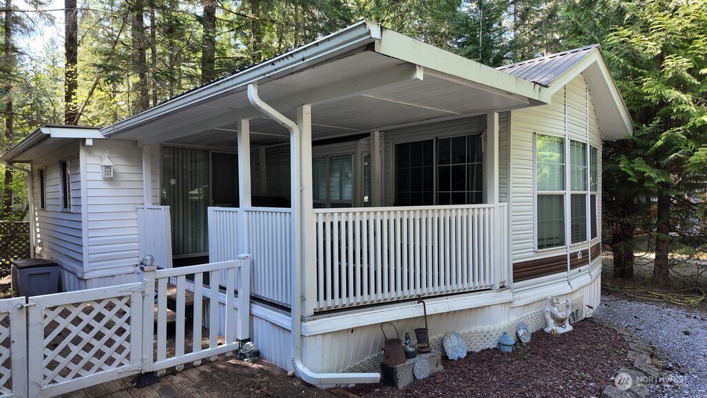 35 Branch Circle Deming WA 98244
