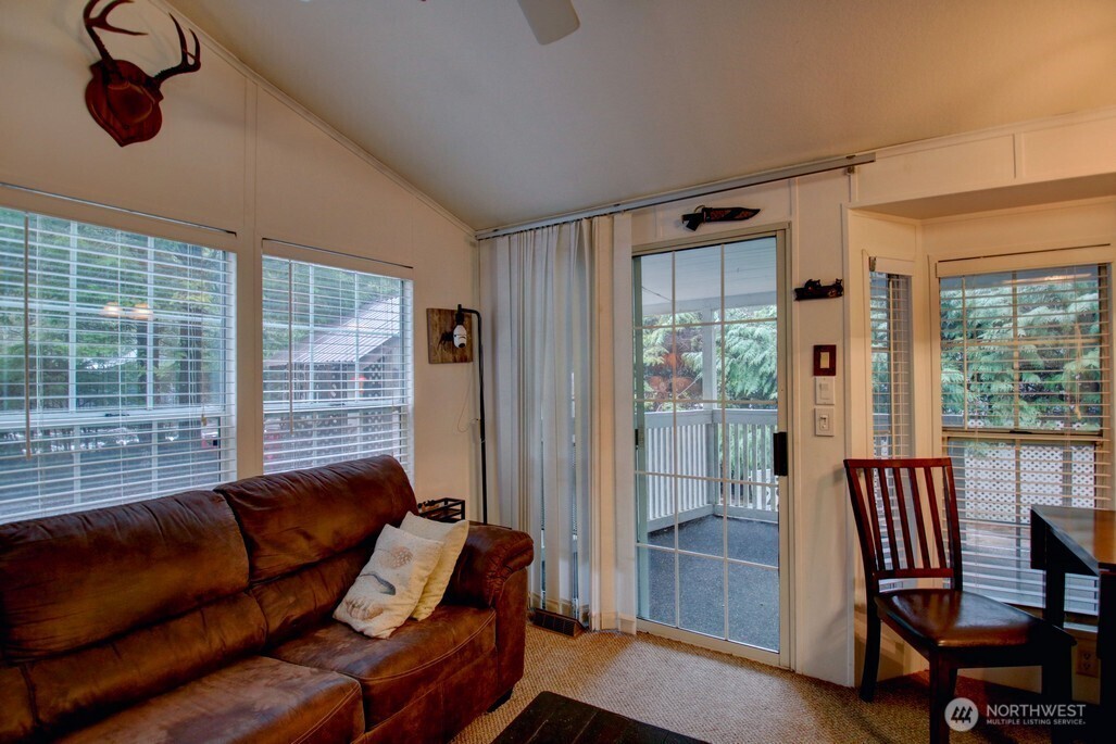 35 Branch Circle Deming WA 98244