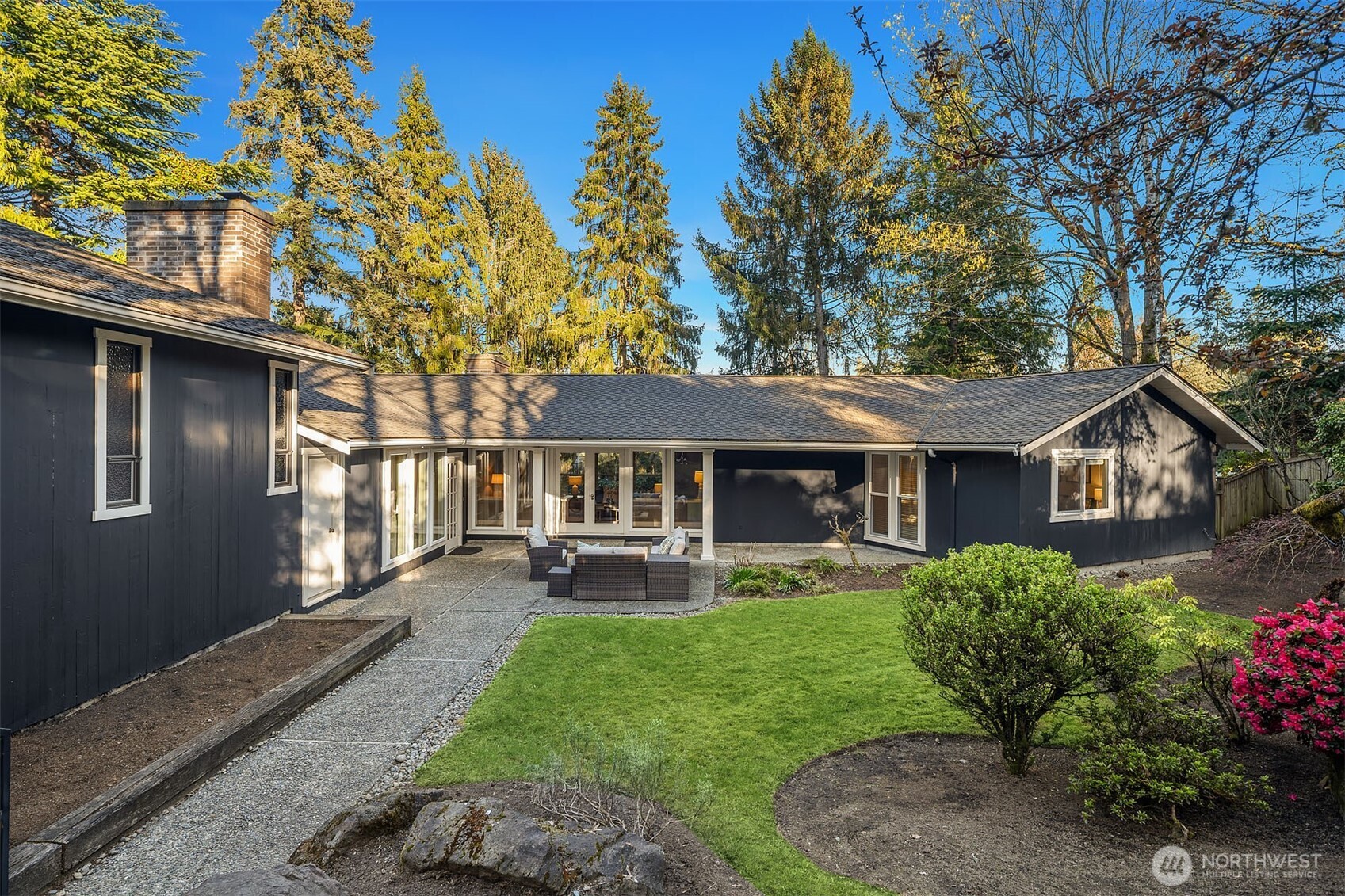 2001 77th Avenue NE Medina WA 98039