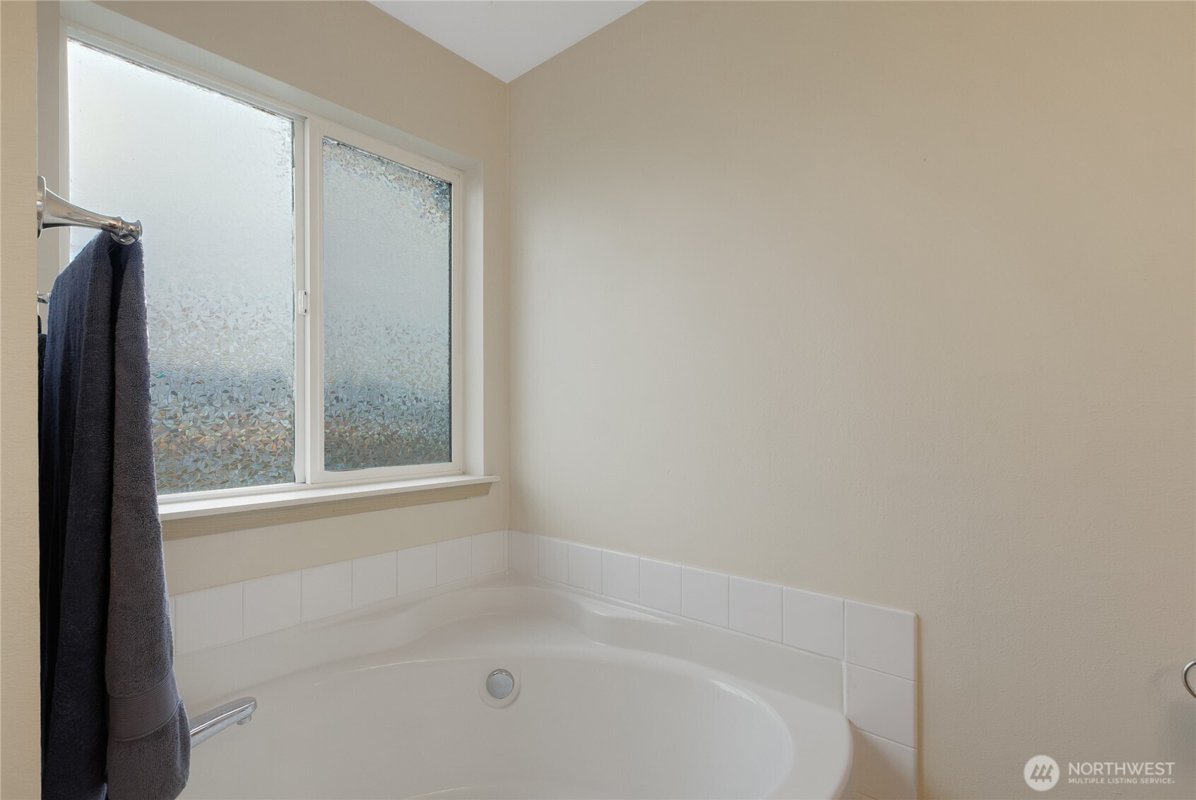 16566 Rainier View Drive SE Yelm WA 98597