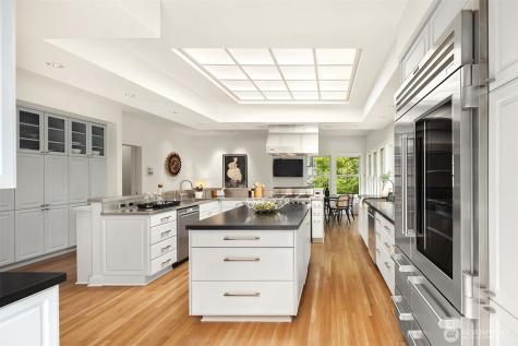 1520 38th Avenue E Seattle WA 98112