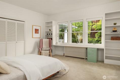 1520 38th Avenue E Seattle WA 98112