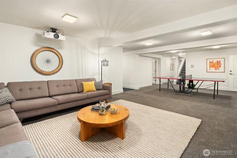 1520 38th Avenue E Seattle WA 98112