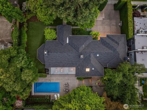 1520 38th Avenue E Seattle WA 98112
