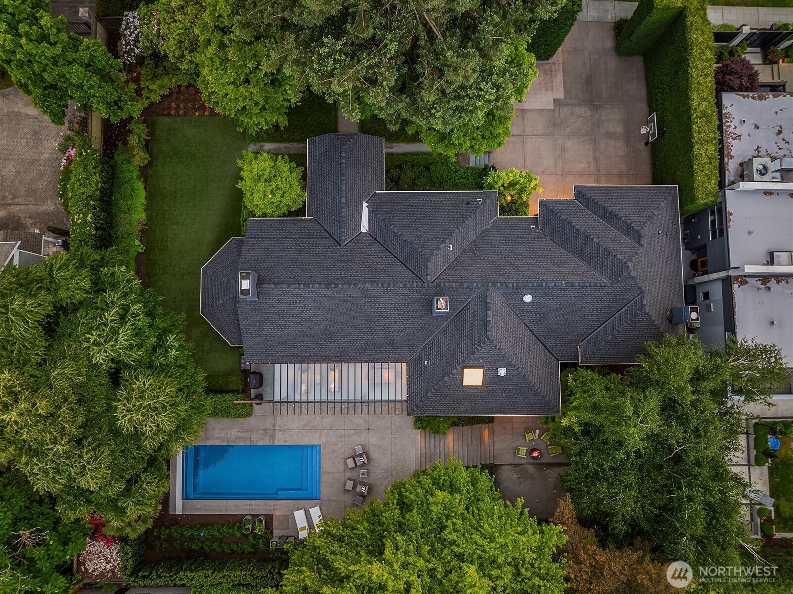 1520 38th Avenue E Seattle WA 98112