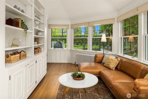 1520 38th Avenue E Seattle WA 98112