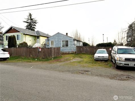 871 SW 135th Street Burien WA 98146
