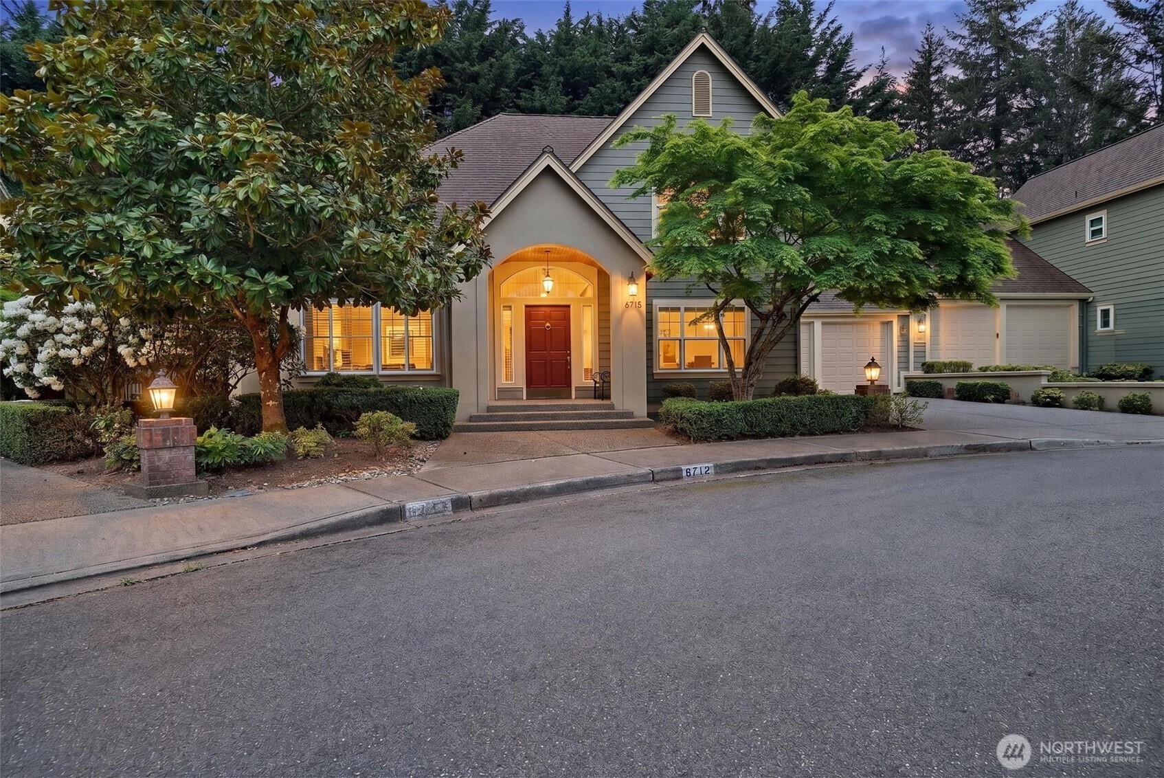 6712 127 Place SE Bellevue WA 98006