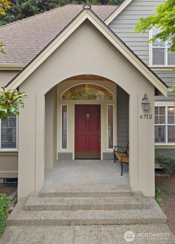 6712 127 Place SE Bellevue WA 98006