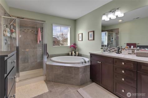 16615 80th Avenue Ct E Puyallup WA 98375