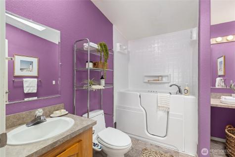 508 Madrona Way NE Bainbridge Island WA 98110