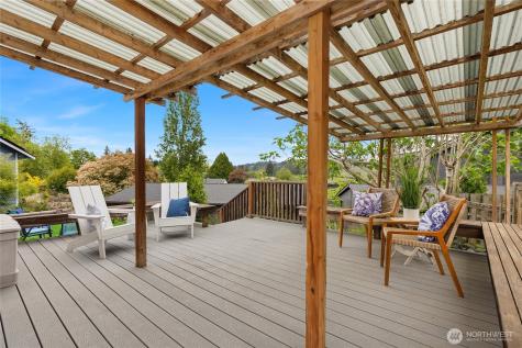 508 Madrona Way NE Bainbridge Island WA 98110